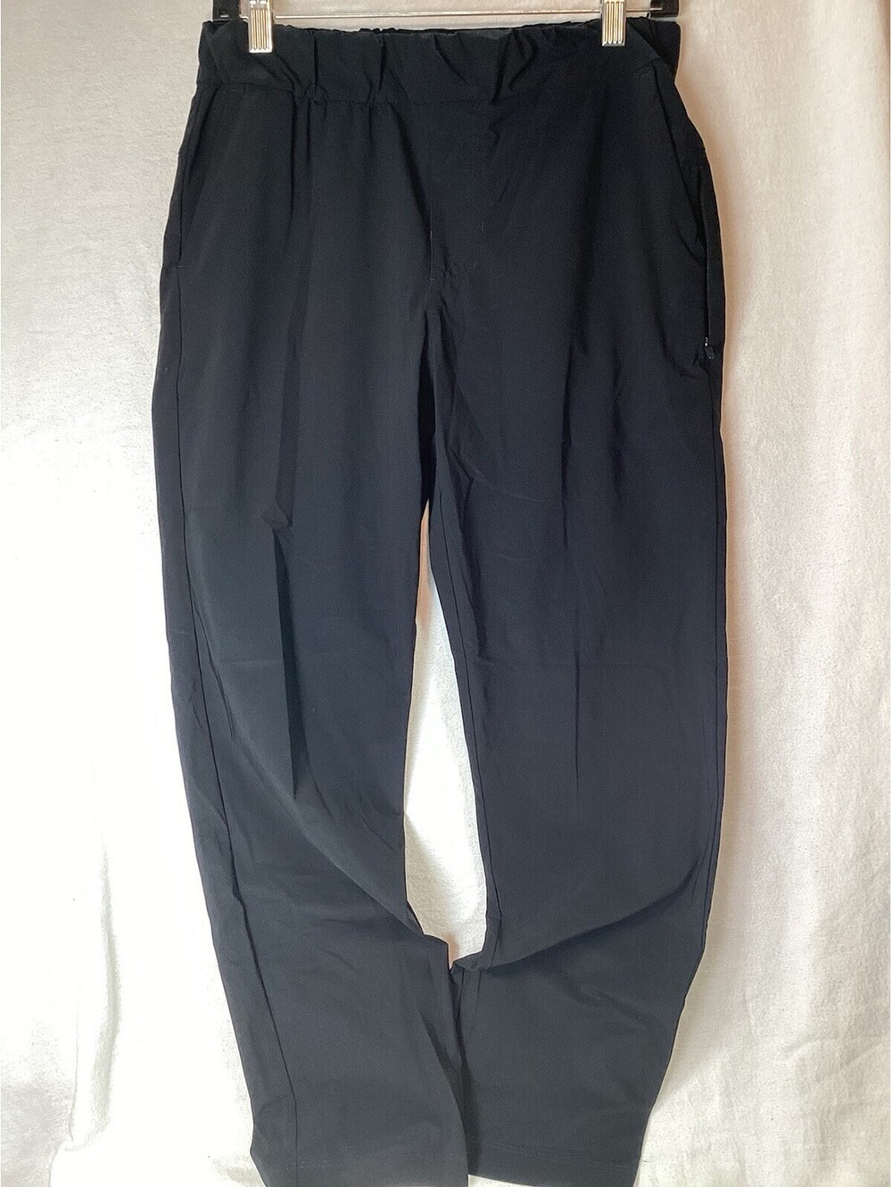 Vuori Men's Black Track Pants Size L Drawstring Zipper Ankles Pockets